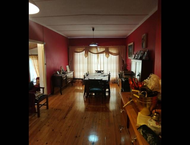 3 BEDROOM FREESTANDING FOR SALE IN VALLEISIG